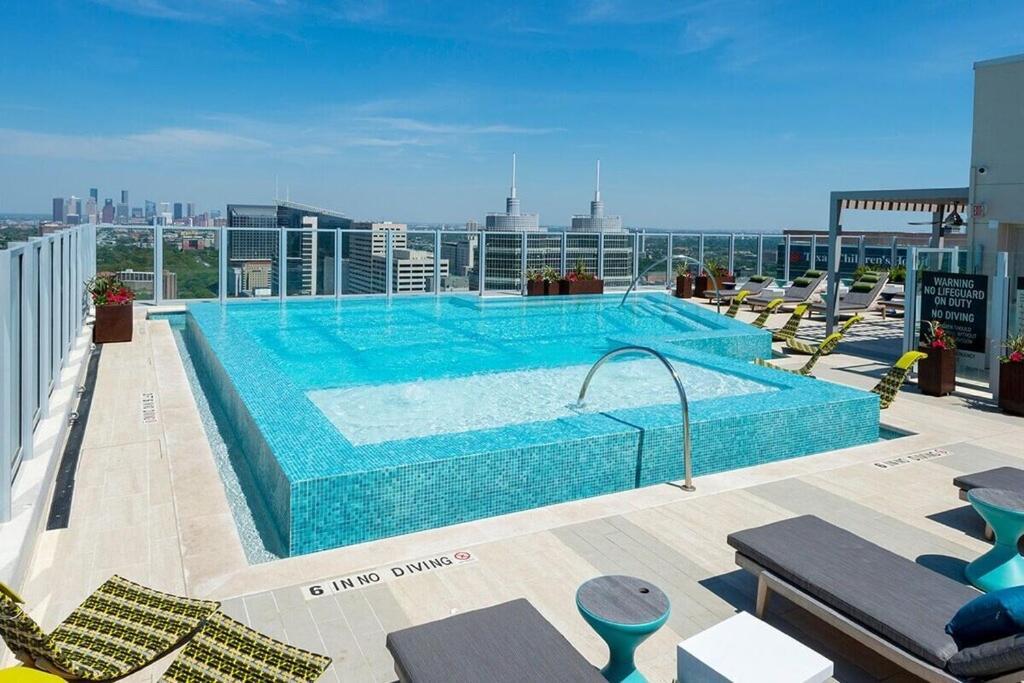 Medcenter Vacation Glasspad Skyline Views, 1 Free Prking Spot, Sleeps 4, Ask For Rental Car Option ヒューストン エクステリア 写真